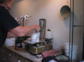 Measure glaze 
