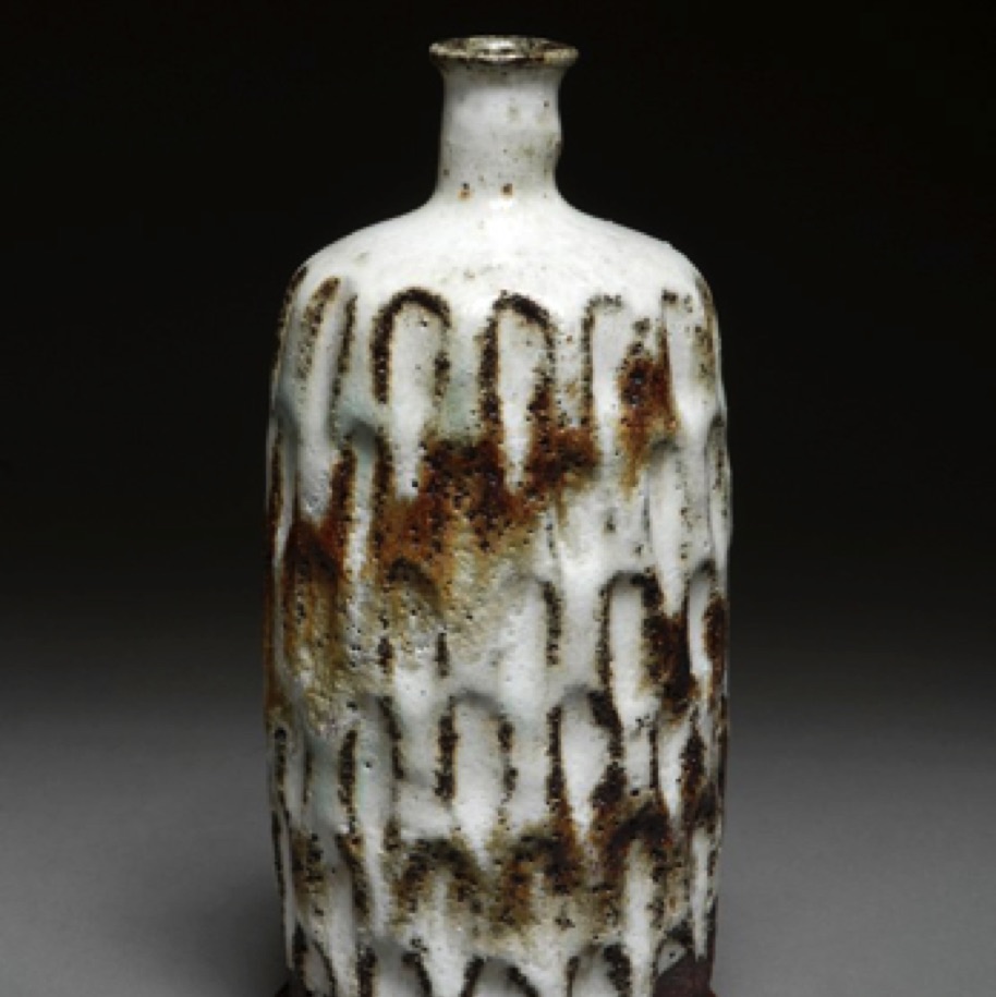 #33 Bottle w honeycomb ; H 20 cm