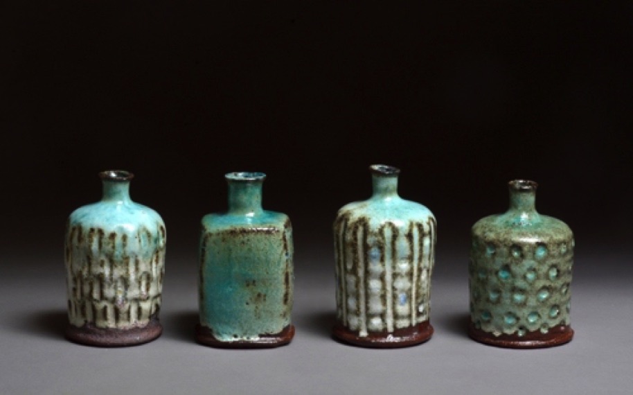4 bottles/flasker: H: 11,11,11 and 10 cm