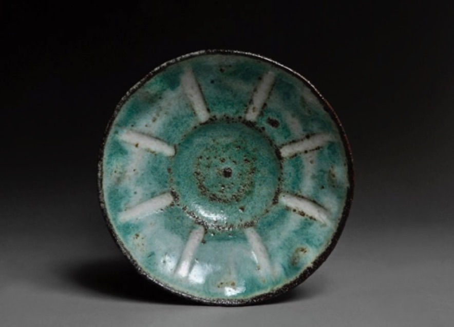 #60 Dish. fad, bølget kant , H 5.5 cm D 18.5 cm