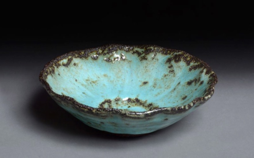 #58 Dish. fad, bølget kant , H 5.5 cm D 18.5 cm